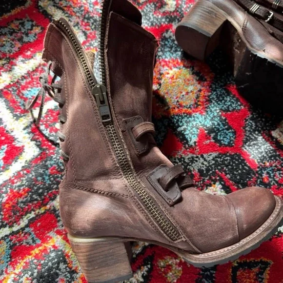 Freebird Dark Brown Lace-Up Boots - Picture 4 of 4